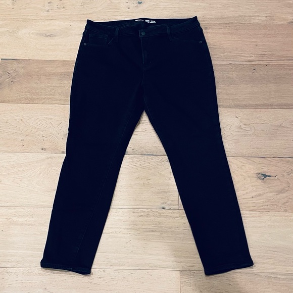 EUC Old Navy black denim size 16 with built in warm(fleece-like interior) - Picture 1 of 4